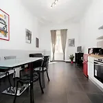 Neo Urbis Art Aparts Apartment *