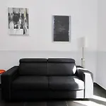Neo Urbis Art Aparts Apartment *