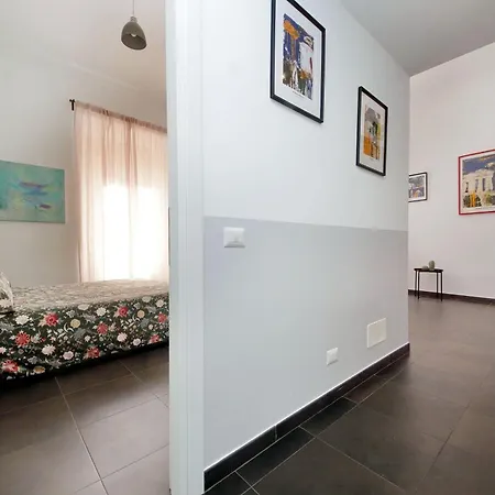 Neo Urbis Art Aparts Apartman *