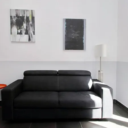 Neo Urbis Art Aparts Apartman *
